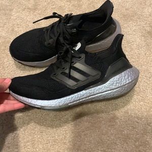 Adidas  Womens ultraboost 2021 size 7.5